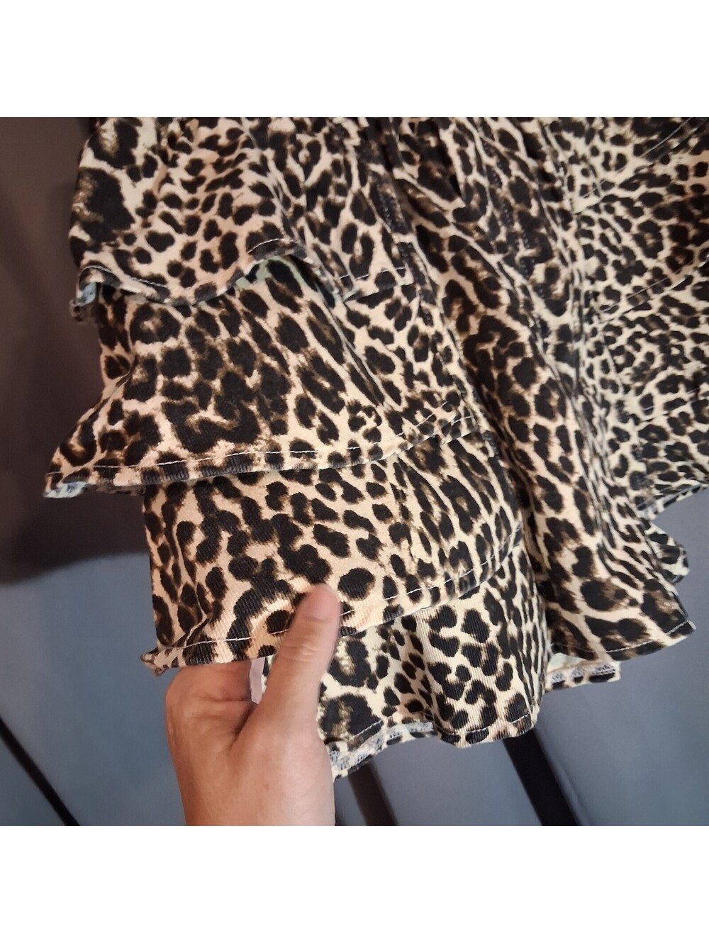 Leopard Print Ruffle Shorts small to medium - Picture 3 of 4
